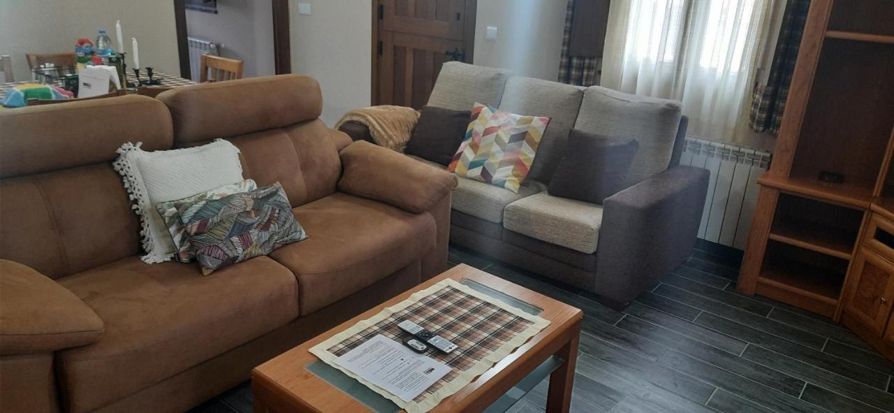 El Rato Apartamentos Rurales Navia Luaran gambar