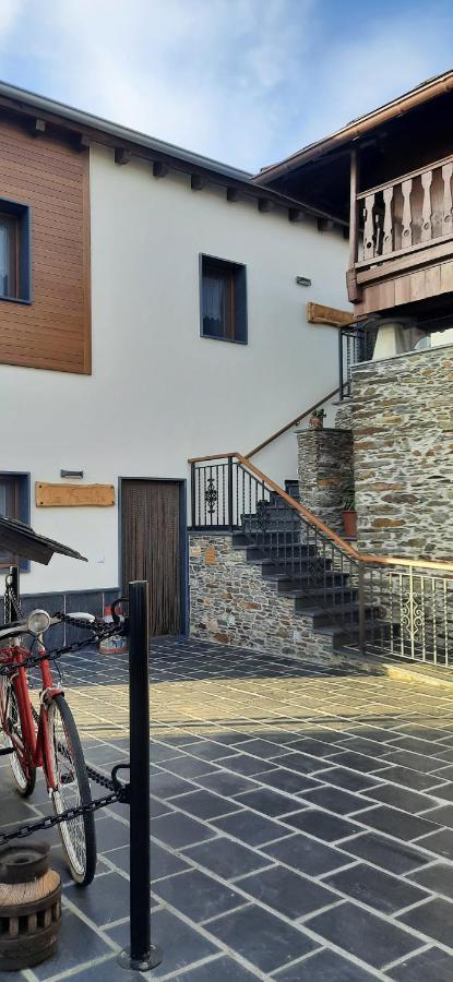El Rato Apartamentos Rurales Navia Luaran gambar